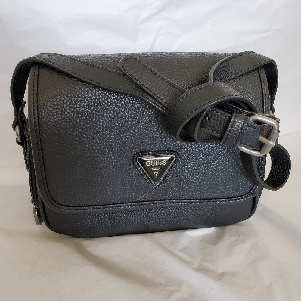 Guess Crossbody purse
